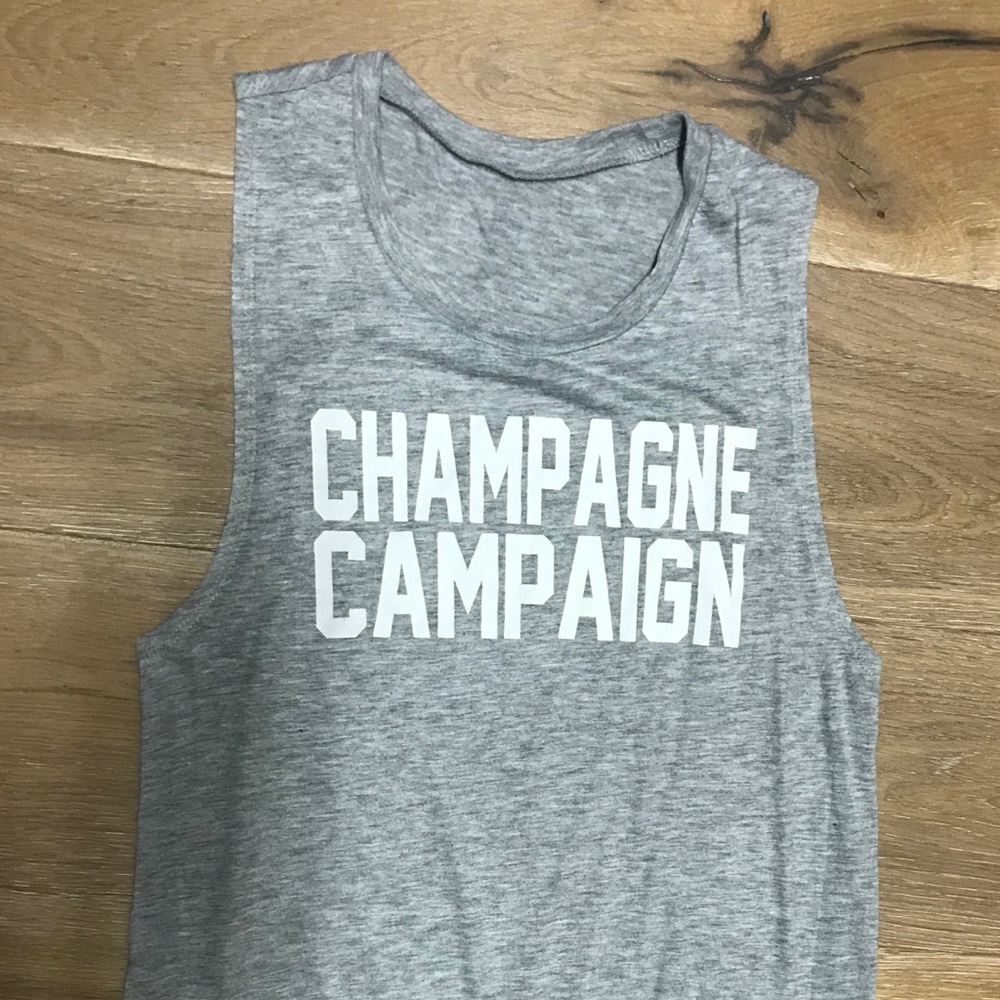 Graphic tank